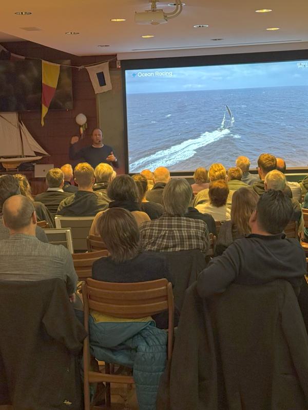 Vortrag Robert Stanjek | Die SVUH segelt um die Welt